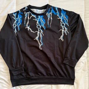 SHEIN Men's Black and Blue Lightning Crewneck Sweater